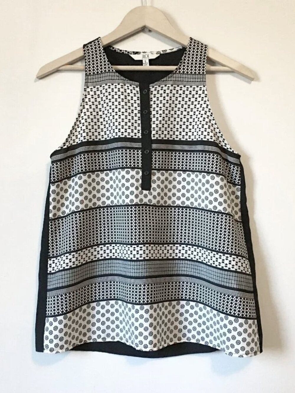 Jack by BB Dakota Black & White Tile Print Collar Button Up A-Line Tank Small